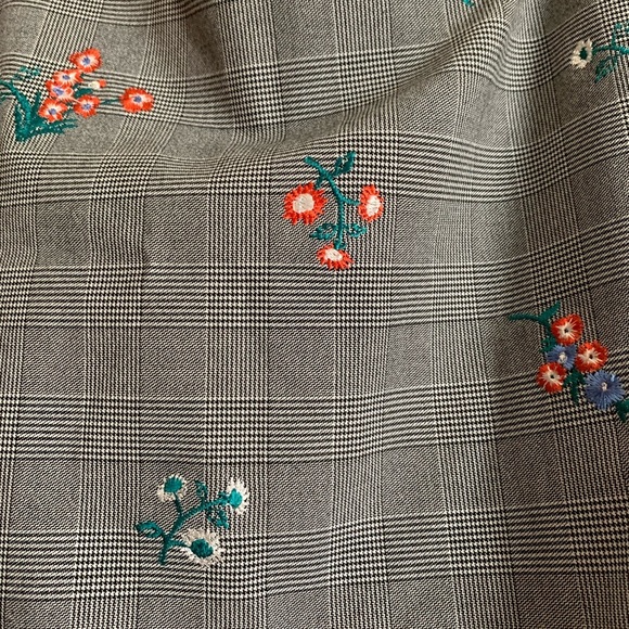 Express Floral Grey Short Mini Skirt Bottom Formal Clothing Fashion Women Size 8 - Picture 2 of 4